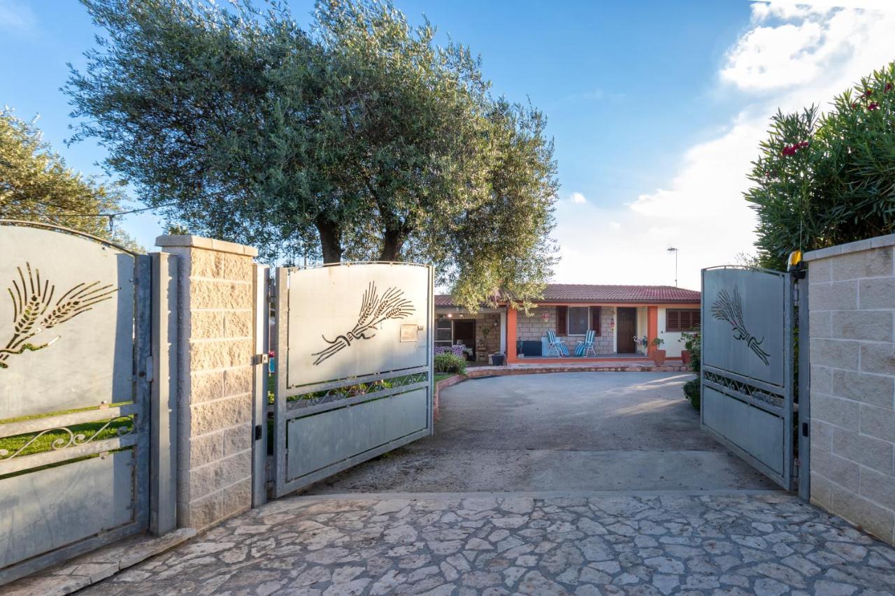 Villa Sunflower Alghero Esterno foto